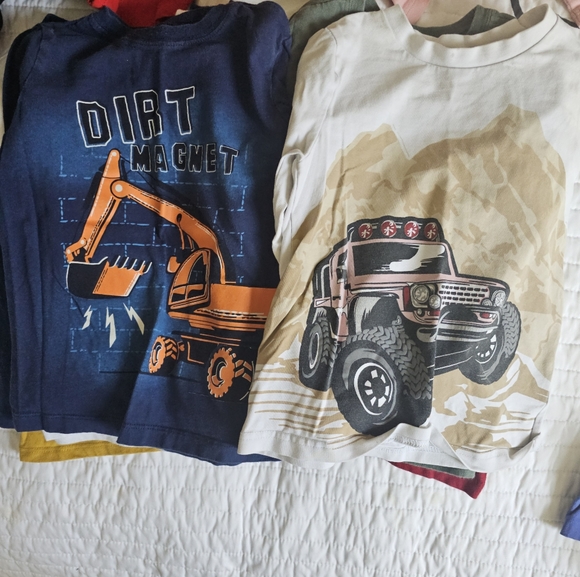 Bundle Of 12 Long Sleeved Shirts. All Size 4t - Picture 5 of 9